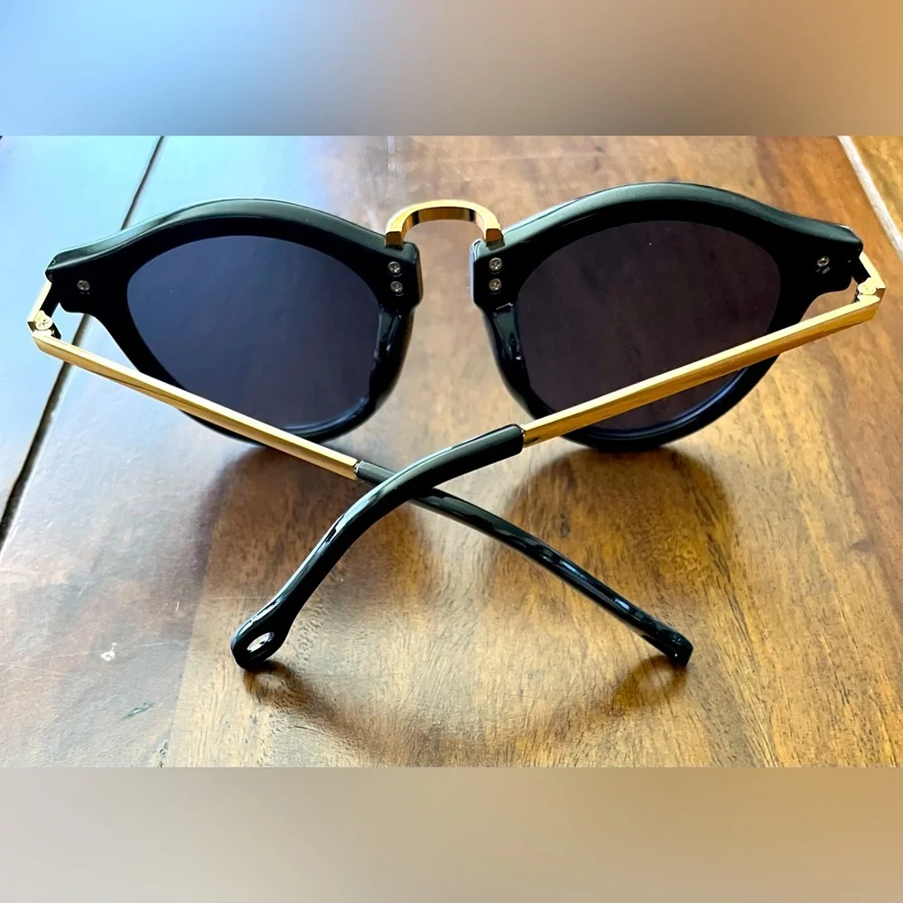 Stylish Black and Gold Sunglasses